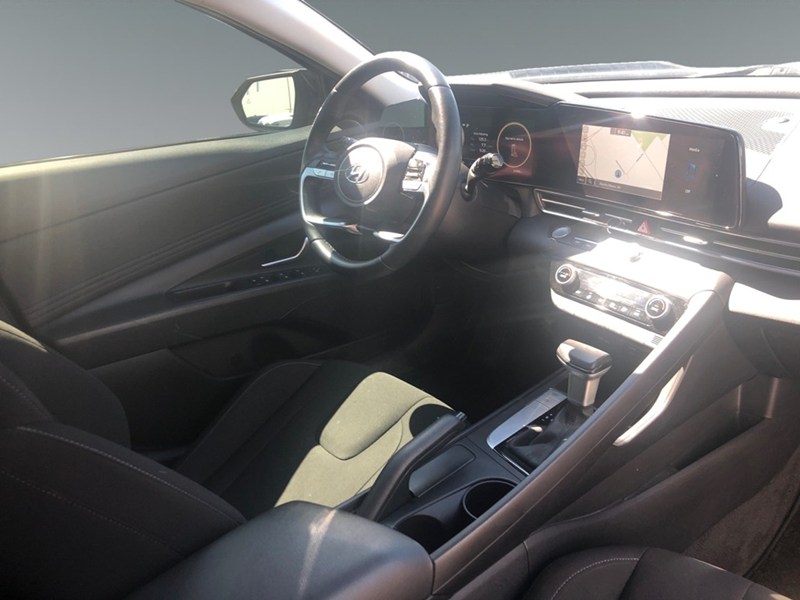 2023 Hyundai Elantra Preferred IVT w/Tech Pkg