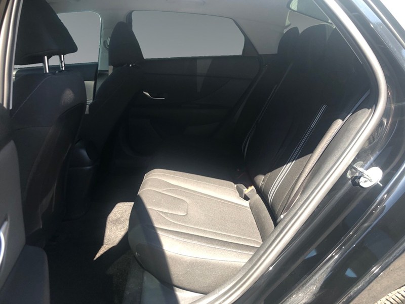 2023 Hyundai Elantra Preferred IVT w/Tech Pkg