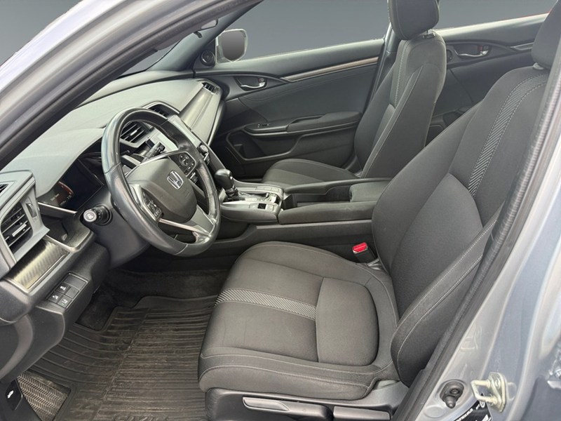 2017 Honda Civic 5dr CVT Sport w/Honda Sensing