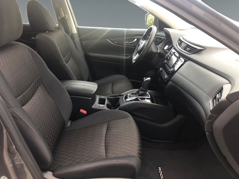 2017 Nissan Rogue AWD 4dr SV