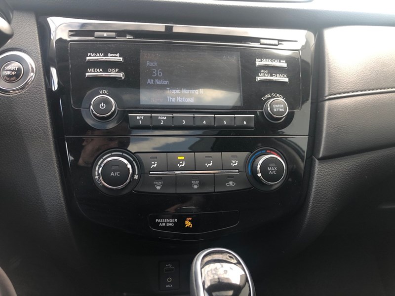 2017 Nissan Rogue AWD 4dr SV