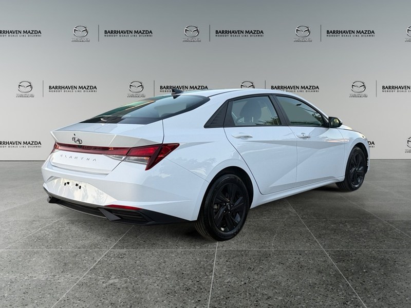 2022 Hyundai Elantra Preferred IVT
