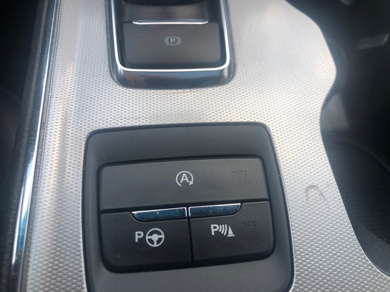 2022 Ford Edge Titanium AWD