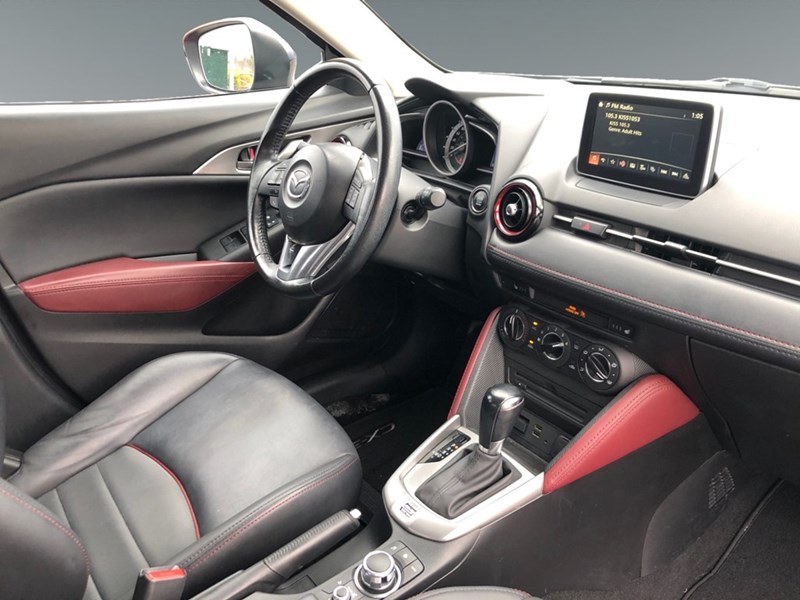 2017 Mazda CX-3 GS Luxury Pkg | Leather & Sunroof