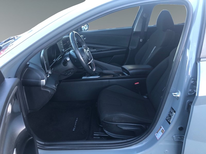 2021 Hyundai Elantra Preferred IVT w/Sun &Tech Pkg | 2 Sets of Tires