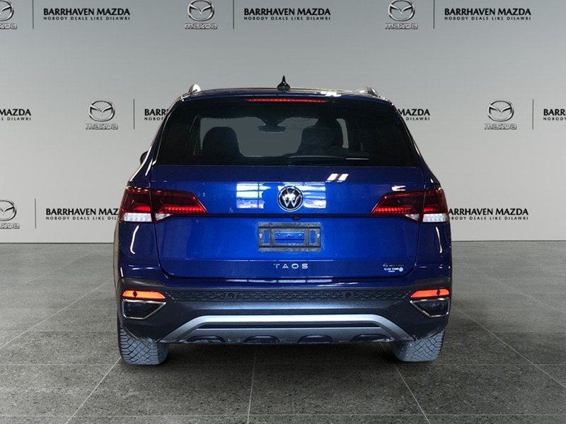 2023 Volkswagen Taos Highline 4MOTION | 2 Sets of Wheels Included!