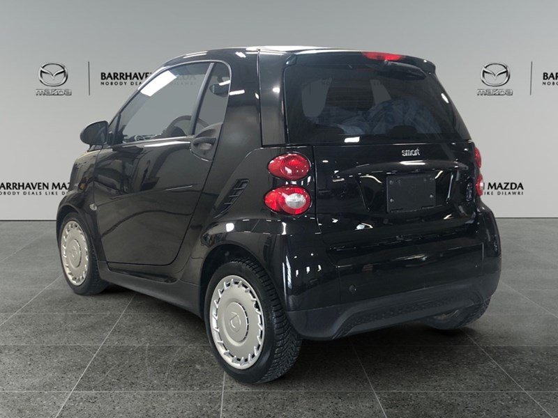 2015 smart fortwo 2dr Cpe Pure | 2 Sets of Tires Included!