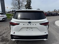 2022 Toyota Sienna Limited 7-Passenger