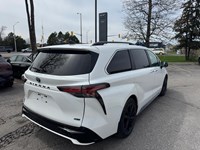 2022 Toyota Sienna Limited 7-Passenger