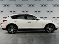 2017 INFINITI QX50 Base