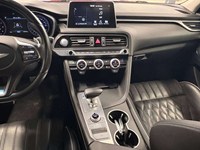 2019 Genesis G70 2.0T Prestige
