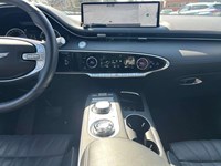 2025 Genesis GV70 2.5T Prestige