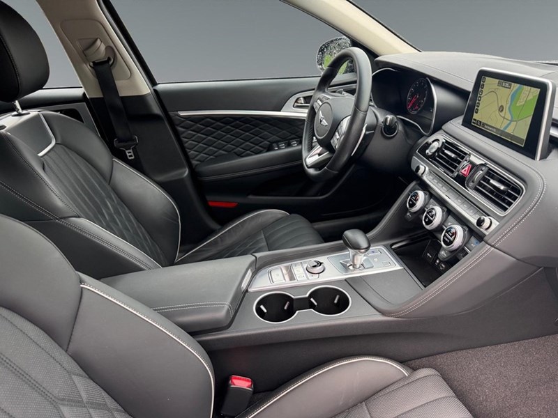 2020 Genesis G70 2.0T Prestige
