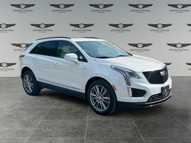 2025 Cadillac XT5 Sport