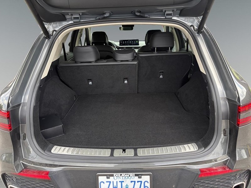 2025 Genesis GV70 2.5T Prestige