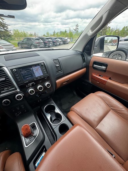 2020 Toyota Sequoia Platinum