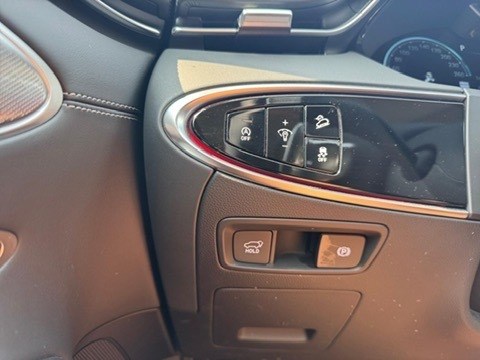 2025 Genesis GV70 2.5T Prestige