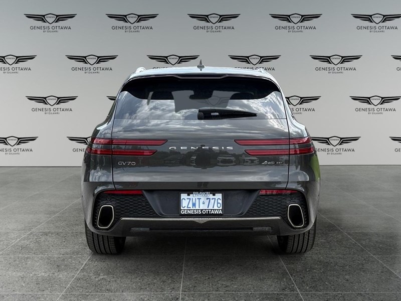 2025 Genesis GV70 2.5T Prestige