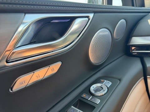 2025 Genesis GV80 2.5T Advanced w/Tech Pkg 5P
