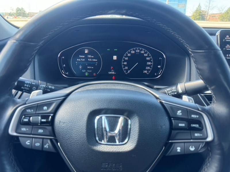 2018 Honda Accord Touring 2.0T (A10)