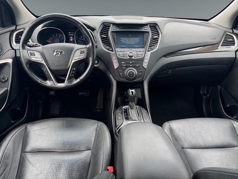 2013 Hyundai Santa Fe XL Limited w/Non Ventilated Front Seats (A6)
