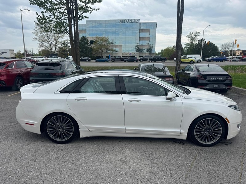2015 Lincoln MKZ Base