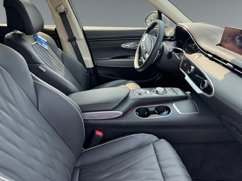 2025 Genesis GV70 2.5T Prestige