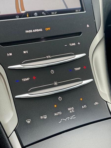 2015 Lincoln MKZ Base