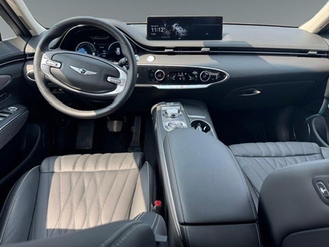 2025 Genesis GV70 2.5T Prestige