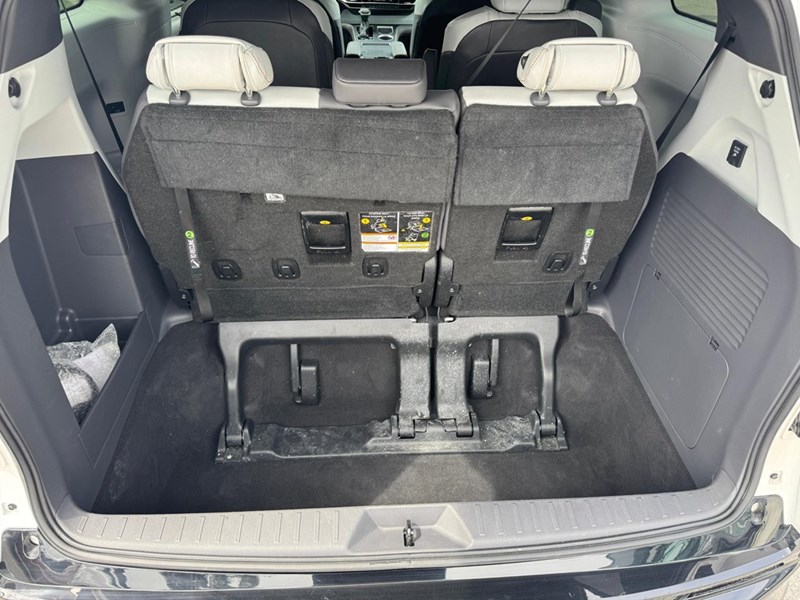 2022 Toyota Sienna Limited 7-Passenger