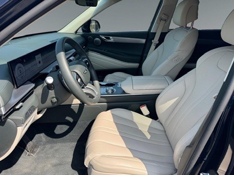 2025 Genesis GV80 2.5T Advanced w/Tech Pkg 5P