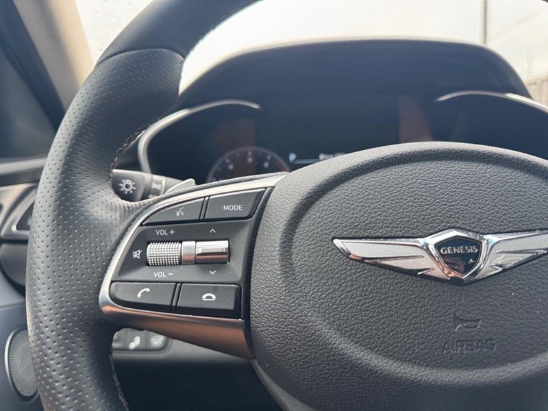 2020 Genesis G70 2.0T Prestige
