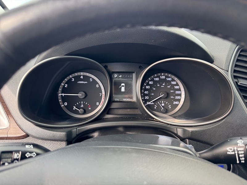 2017 Hyundai Santa Fe XL Luxury w/6 Passenger (A6)