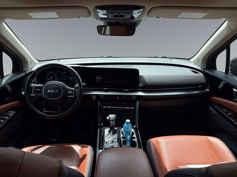 2022 Kia Carnival SX