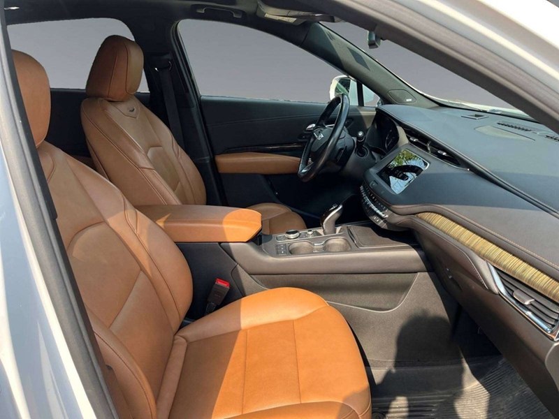 2021 Cadillac XT4 Premium Luxury