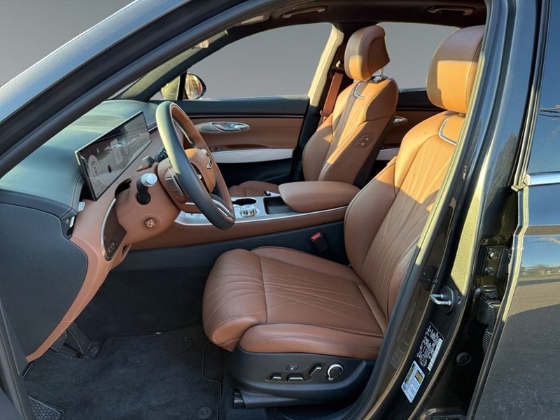 2026 Genesis GV70 2.5T Prestige