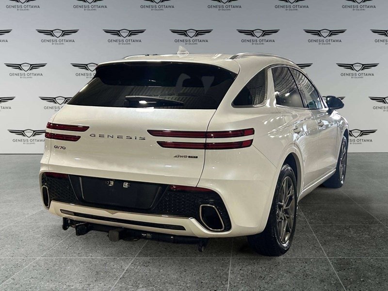 2023 Genesis GV70 2.5T Advanced Plus