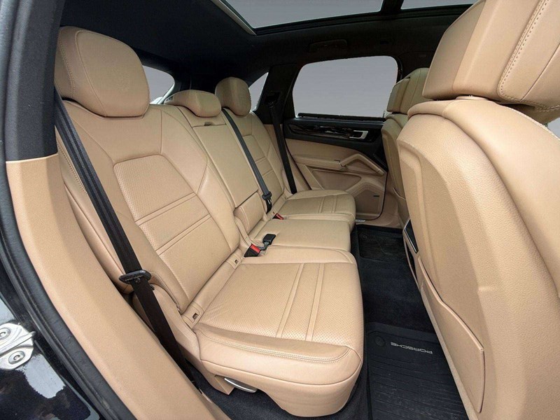 2020 Porsche Cayenne Base
