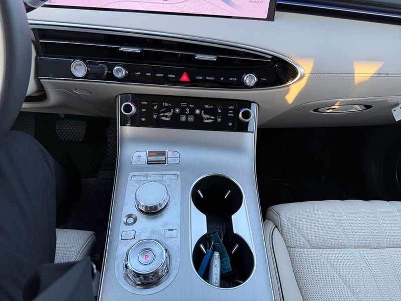 2026 Genesis GV70 2.5T Prestige