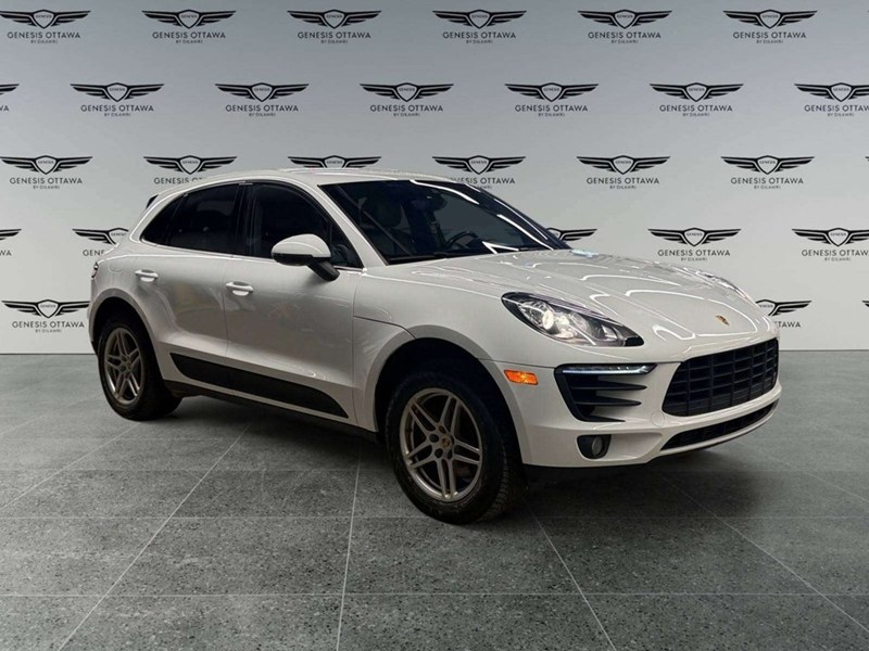 2018 Porsche Macan Sport Edition