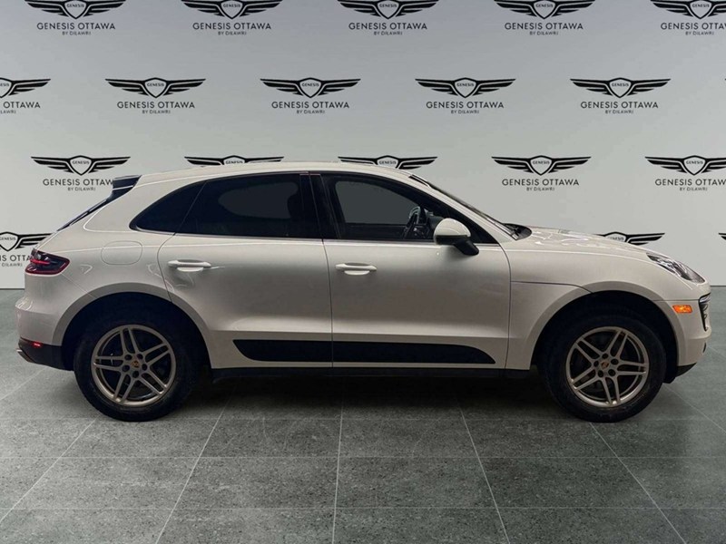 2018 Porsche Macan Sport Edition