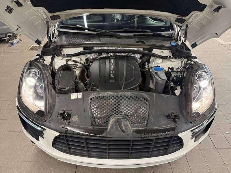 2018 Porsche Macan Sport Edition