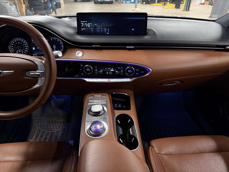 2023 Genesis GV70 2.5T Advanced Plus