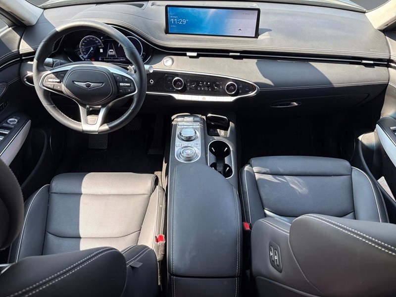 2025 Genesis Electrified GV70 Prestige