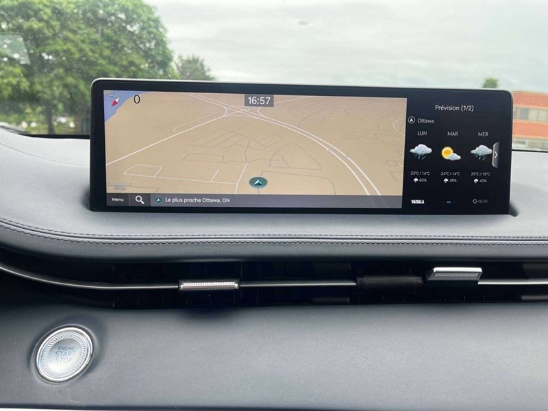 2022 Genesis GV70 2.5T Prestige
