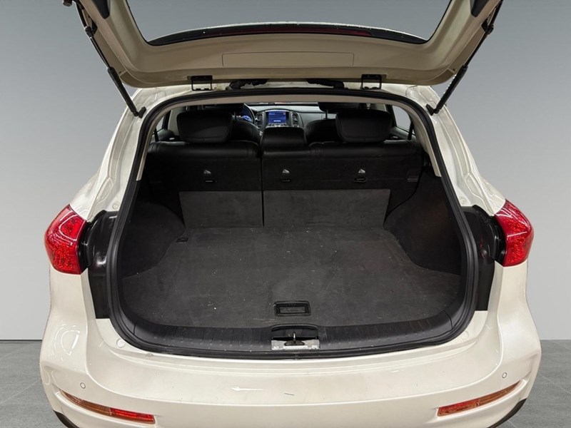 2017 INFINITI QX50 Base