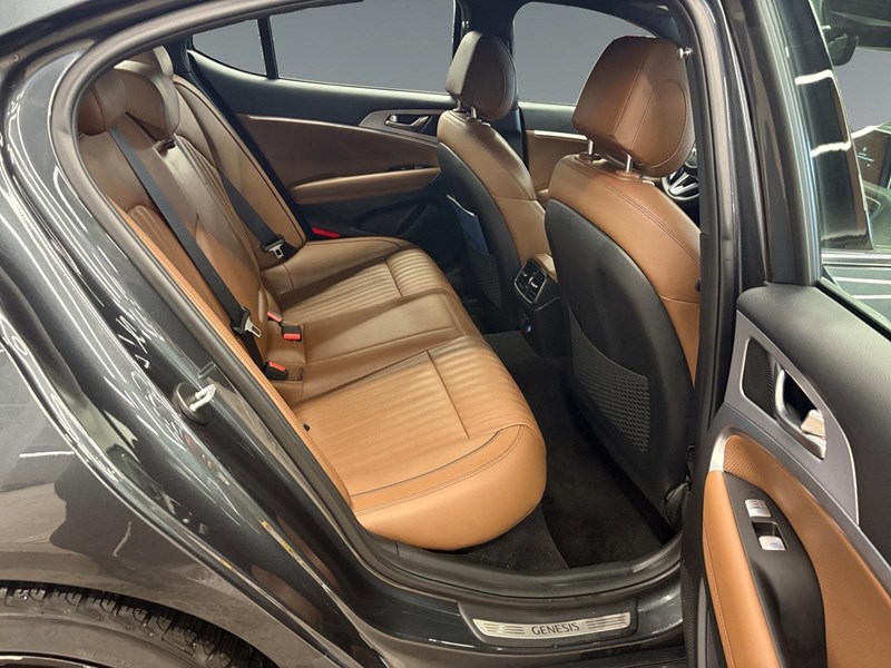 2021 Genesis G70 2.0T Elite