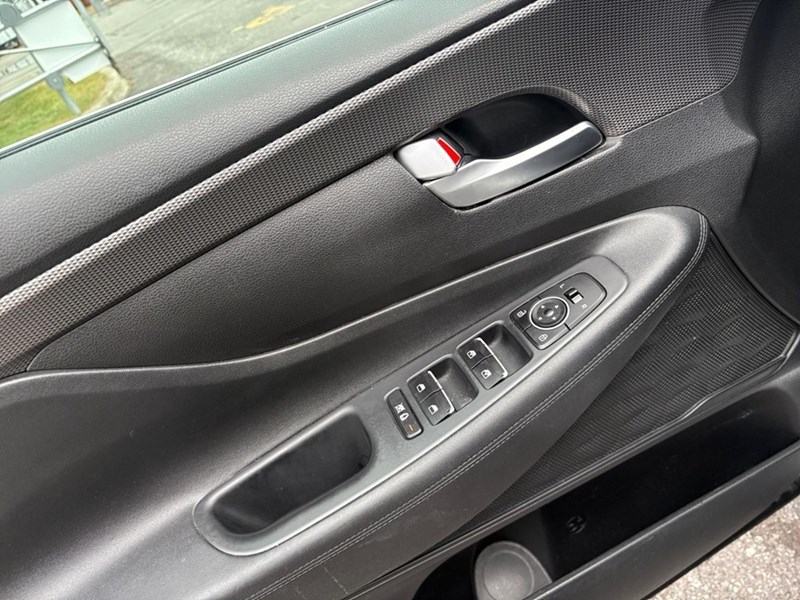 2019 Hyundai Santa Fe Preferred 2.4 (A8)