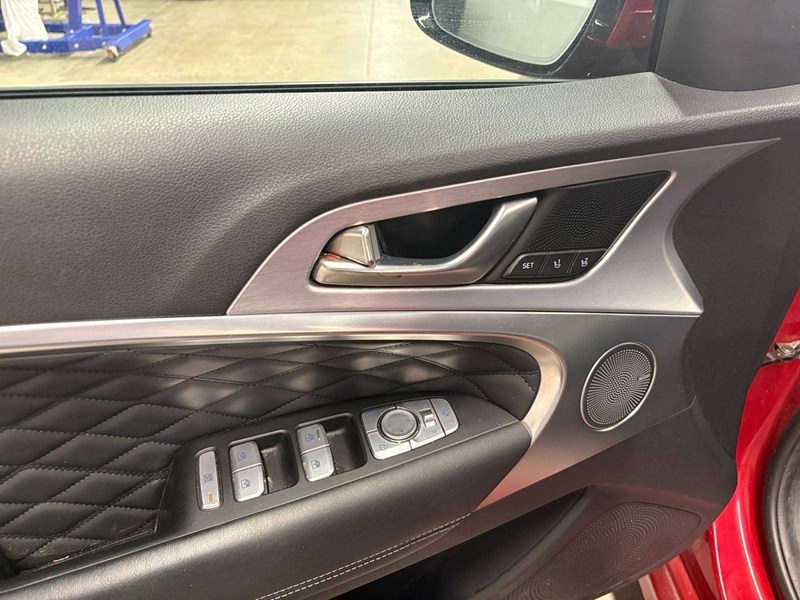 2019 Genesis G70 2.0T Prestige
