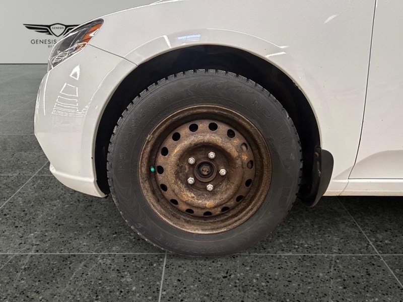 2012 Kia Forte5 2.0L EX (A6)